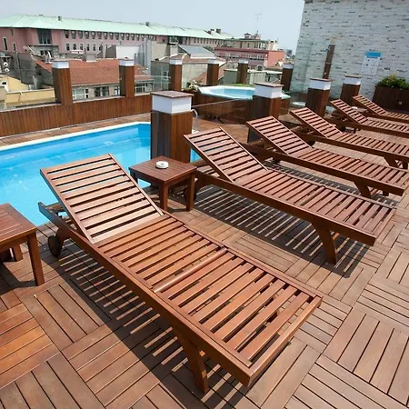 Klas Old Hotel