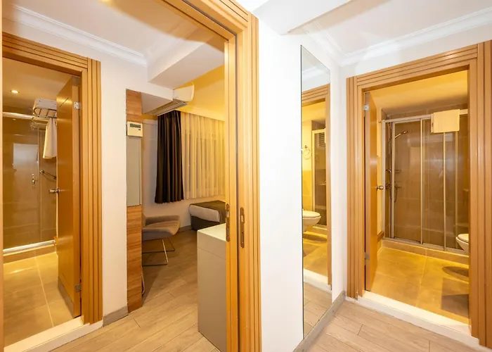 Klas Old מלון 4*