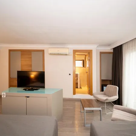 Klas Old Hotell 4*